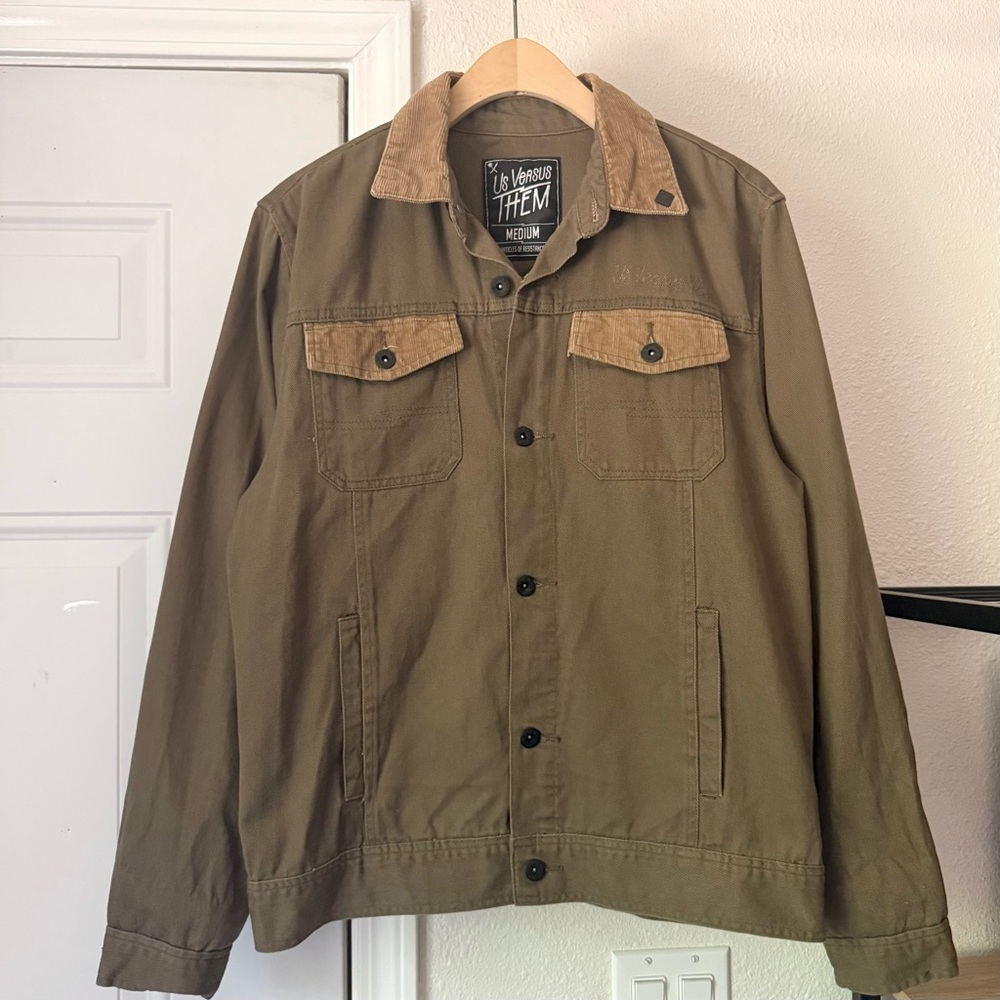 US VERSUS THEM brown tan contrast corduroy cotton collar‎ button up shacket